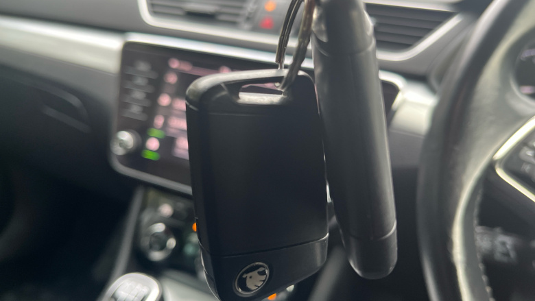 Skoda Superb 1.5 TSI SE Technology 5dr Petrol Hatchback